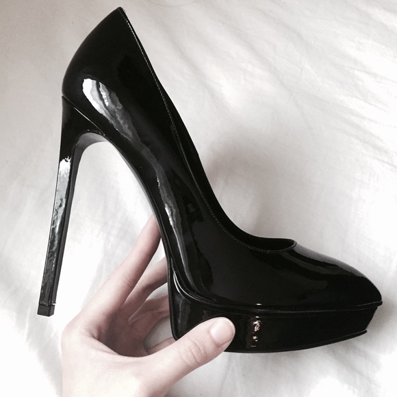 Saint Laurent Black Patent Leather Plaform Pumps - Picture 4 of 7